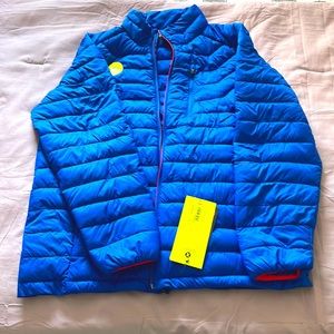 This is xersion jacket Large very lightweight and comfy.